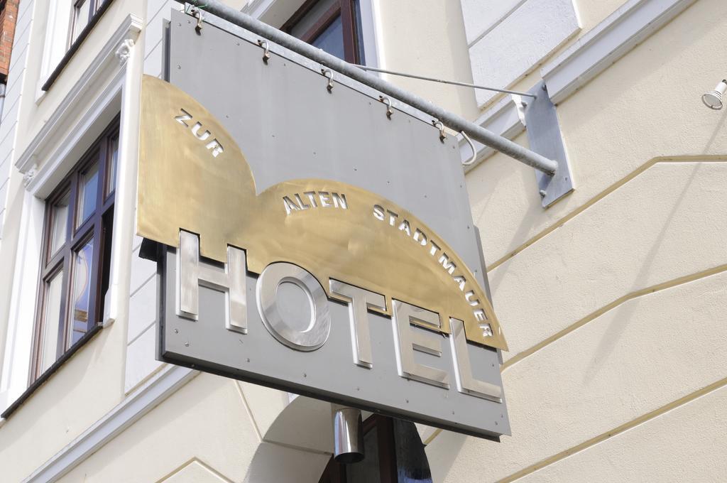 Hotel Zur Alten Stadtmauer 2*